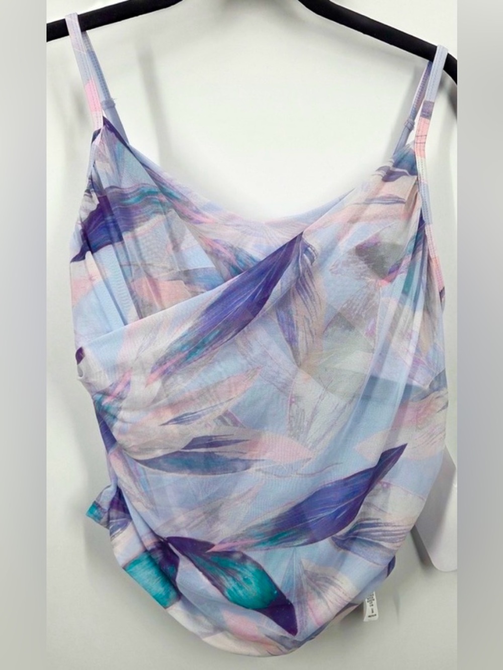 Fabletics Pastel Butterfly Wings Watercolor Midi Sports Bra